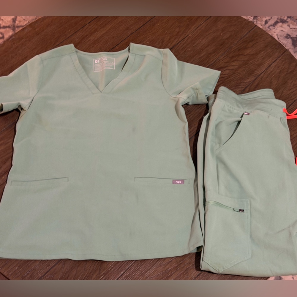 Figs Sage Green Medical Scrub Set